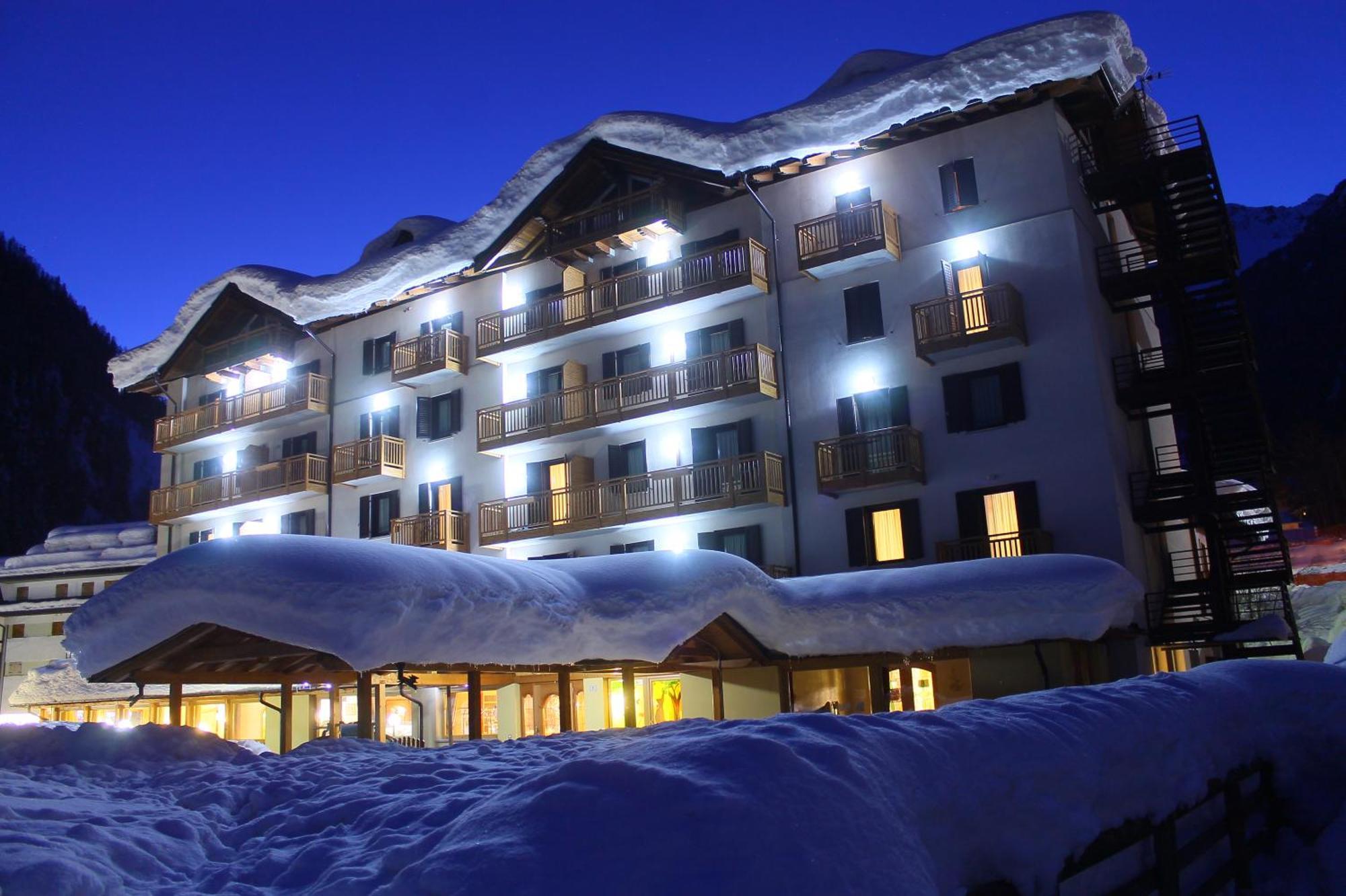 Hotel Cristallo Peio Exterior foto
